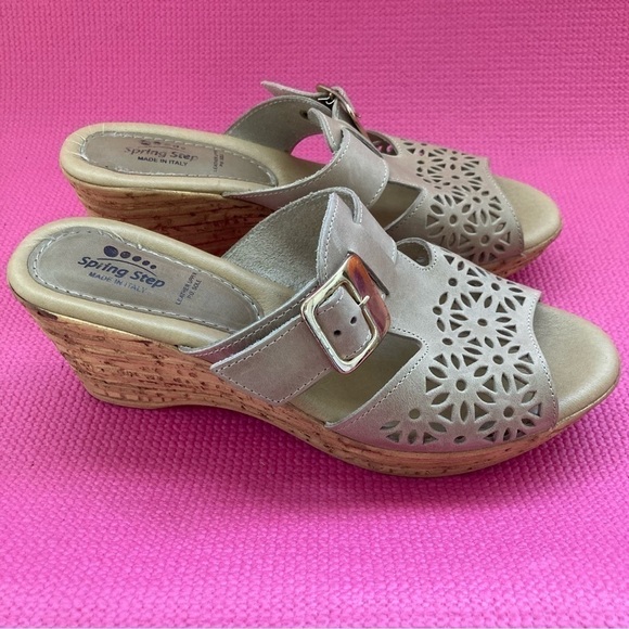 Spring Step Beige Leather Cork Slide Perforated Wedge Sandals Italy  Sz 8.5 - Picture 1 of 8